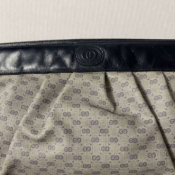 Gucci oversized clutch - Picture 7 of 13